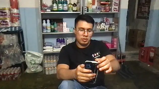 RODRI POLLADURA online show from January 2026 12:02:01 AM