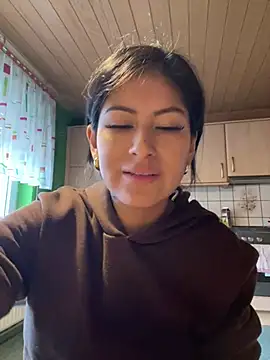 QueenFernanda online show from February 2025 10:15:02 AM