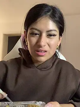 QueenFernanda online show from February 2025 05:50:02 PM