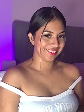 Julii- online show from February 2025 05:11:02 PM