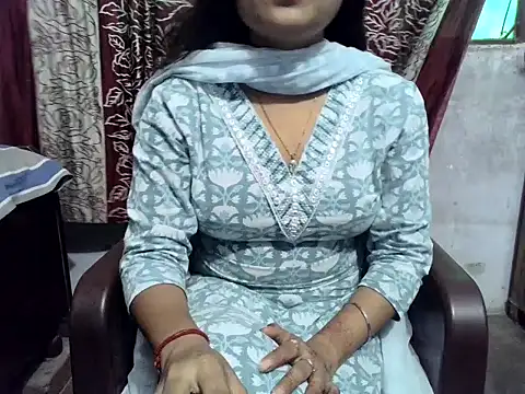Snapshot of SIYA_MAVI chatting on May 2026 01:54:02 AM SIYA MAVI online show from May 2026 01:54:02 AM