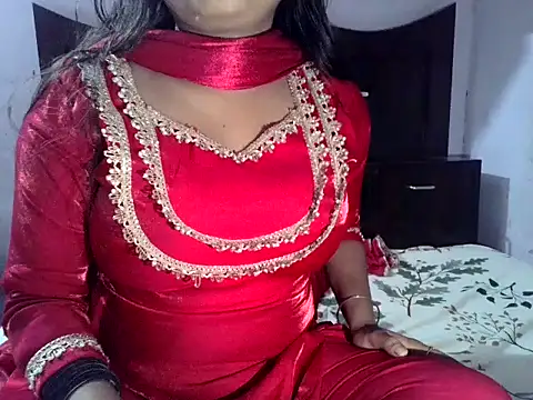 SIYA MAVI online show from July 2026 11:04:01 AM