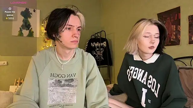 VeryRare TwinS online show from October 2025 10:08:02 PM