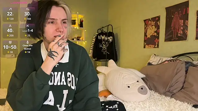 VeryRare TwinS online show from October 2025 08:21:02 PM