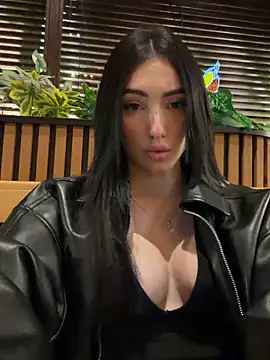 Maddy Jones online show from February 2026 02:26:01 AM