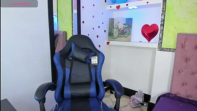 Anniee x online show from March 2026 12:39:02 PM