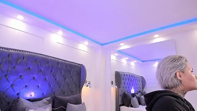 Snapshot of jinxv_nuss chatting on November 2025 10:50:02 AM jinxv nuss online show from November 2025 10:50:02 AM