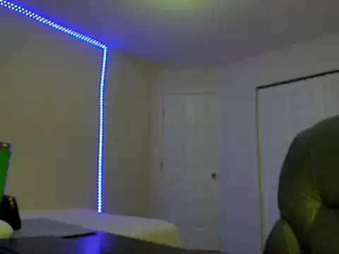 HappyIva online show from March 2025 07:08:02 AM