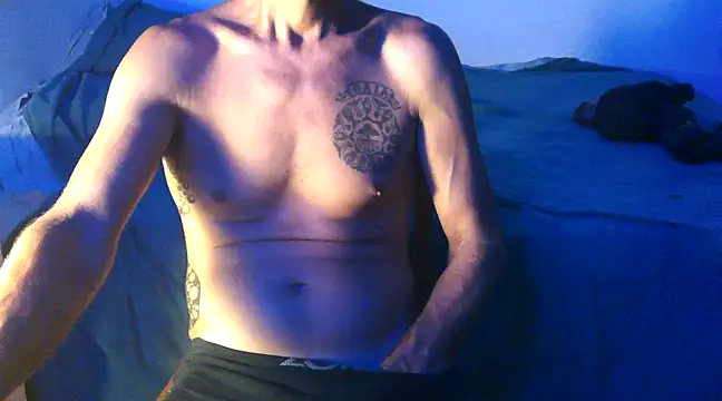 Snapshot of GoloZeusMax chatting on February 2025 05:40:01 AM GoloZeusMax online show from February 2025 05:40:01 AM