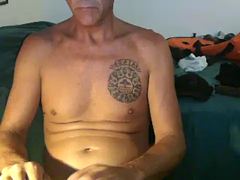 Snapshot of GoloZeusMax chatting on February 2025 10:10:02 PM GoloZeusMax online show from February 2025 10:10:02 PM