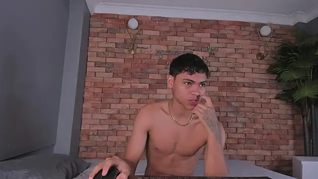 Snapshot of adam_piarse01 chatting on November 2025 10:56:01 PM adam piarse01 online show from November 2025 10:56:01 PM