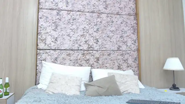 adam piarse01 online show from February 2026 12:18:02 AM