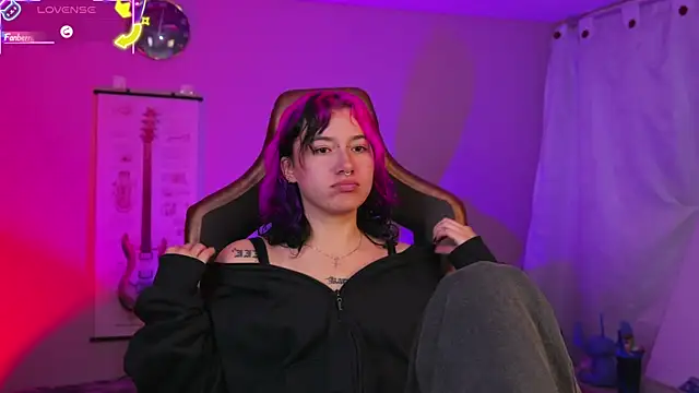 Snapshot of _zephyr_ chatting on October 2025 03:46:02 AM zephyr online show from October 2025 03:46:02 AM