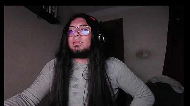 Snapshot of Heimslegxx chatting on December 2025 05:14:02 AM Heimslegxx online show from December 2025 05:14:02 AM