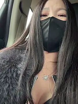 Snapshot of SSSniang- chatting on November 2025 12:20:01 PM SSSniang- online show from November 2025 12:20:01 PM