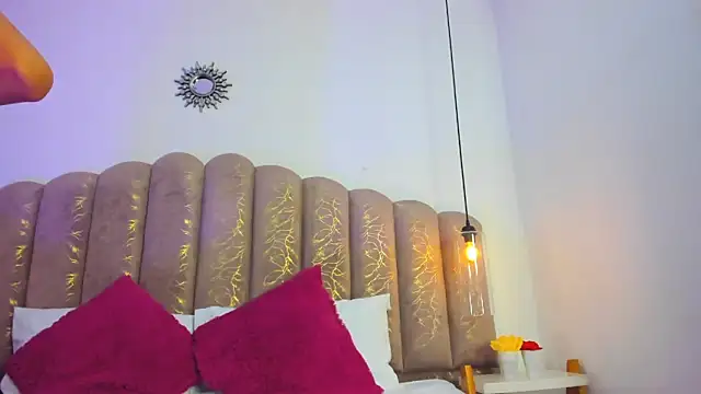 nayara macherano online show from December 2025 11:26:02 AM