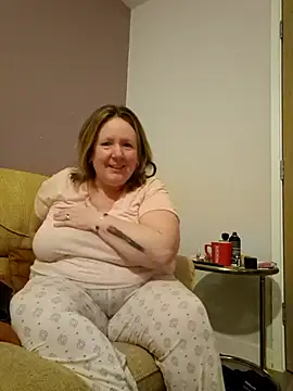 curvy girl71 online show from January 2025 06:41:02 PM