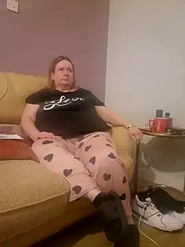 curvy girl71 online show from January 2025 06:40:01 PM