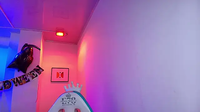 Snapshot of Arianna_sweeet chatting on October 2025 03:32:01 AM Arianna sweeet online show from October 2025 03:32:01 AM