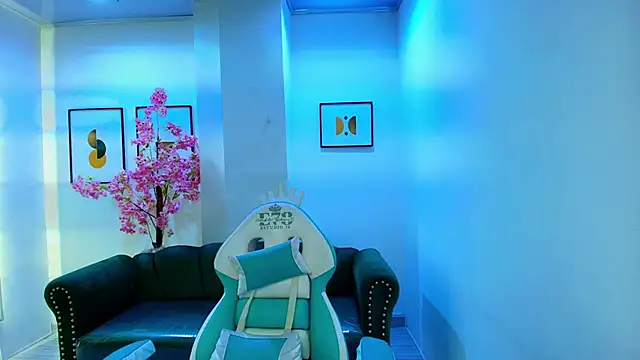 Snapshot of Arianna_sweeet chatting on November 2025 03:49:02 AM Arianna sweeet online show from November 2025 03:49:02 AM