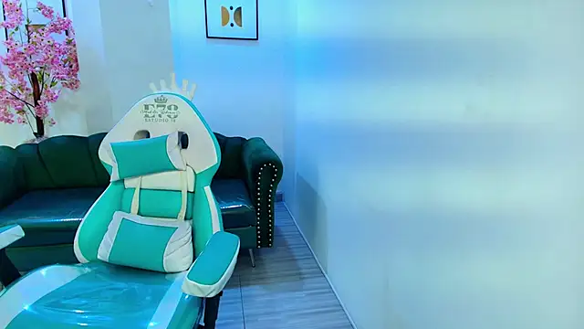 Snapshot of Arianna_sweeet chatting on November 2025 03:39:02 AM Arianna sweeet online show from November 2025 03:39:02 AM