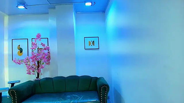 Snapshot of Arianna_sweeet chatting on November 2025 03:40:02 AM Arianna sweeet online show from November 2025 03:40:02 AM