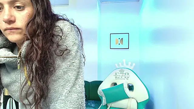 Snapshot of Arianna_sweeet chatting on November 2025 03:20:02 AM Arianna sweeet online show from November 2025 03:20:02 AM