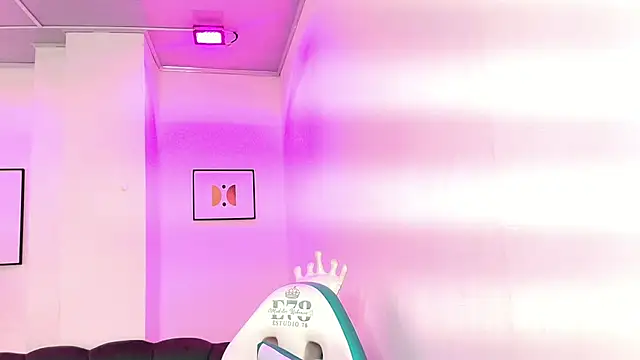 Snapshot of Arianna_sweeet chatting on December 2025 03:36:02 AM Arianna sweeet online show from December 2025 03:36:02 AM