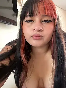 Snapshot of Jowi___ chatting on January 2025 03:58:01 PM Jowi online show from January 2025 03:58:01 PM