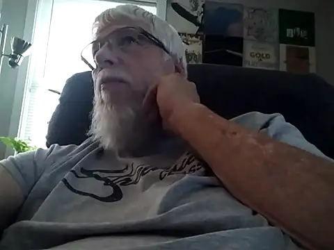 Snapshot of Futura_intx chatting on November 2025 04:08:01 PM Futura intx online show from November 2025 04:08:01 PM