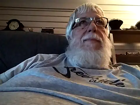 Snapshot of Futura_intx chatting on November 2025 10:48:02 PM Futura intx online show from November 2025 10:48:02 PM