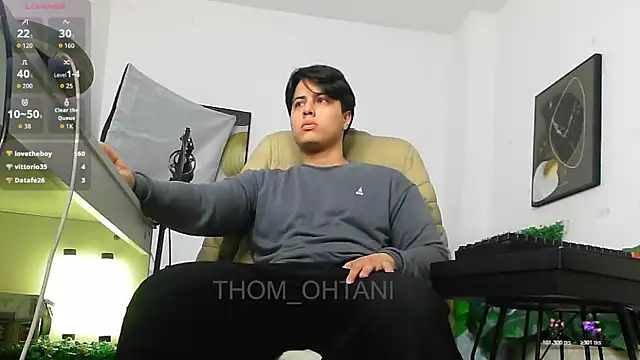 Snapshot of Thom_Ohtani chatting on June 2026 07:08:02 PM Thom Ohtani online show from June 2026 07:08:02 PM