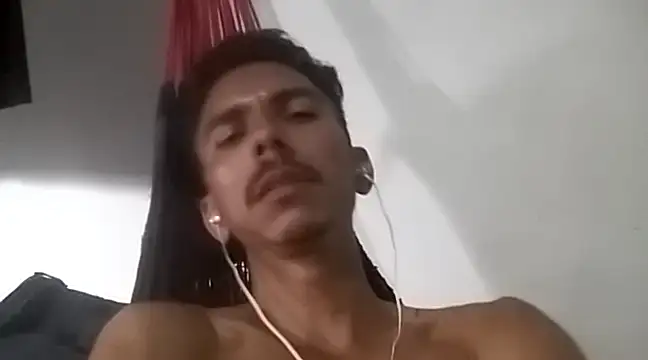 MagrinhoSaradoo online show from February 2025 06:06:01 AM