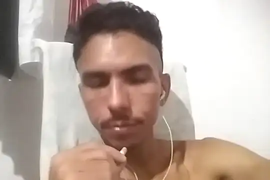 MagrinhoSaradoo online show from March 2025 05:39:02 PM