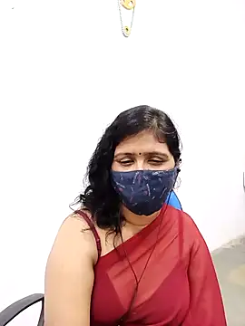 Snapshot of Lucky-Deepthi chatting on February 2025 08:54:02 PM Lucky-Deepthi online show from February 2025 08:54:02 PM