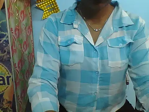 Snapshot of Barbie_183 chatting on February 2026 05:52:01 AM Barbie 183 online show from February 2026 05:52:01 AM