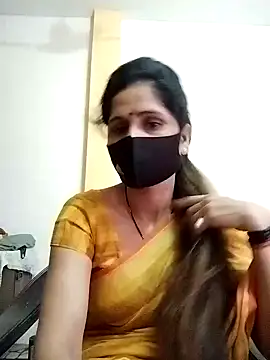 Snapshot of priyancyfun chatting on February 2025 09:28:01 AM priyancyfun online show from February 2025 09:28:01 AM