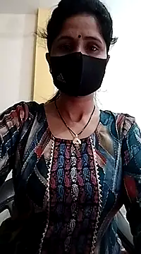 Snapshot of priyancyfun chatting on February 2025 06:13:02 AM priyancyfun online show from February 2025 06:13:02 AM