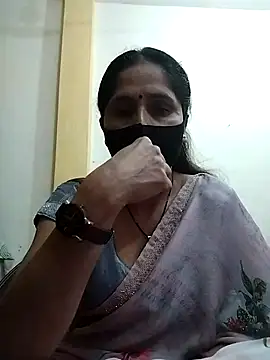 Snapshot of priyancyfun chatting on February 2025 11:13:02 AM priyancyfun online show from February 2025 11:13:02 AM