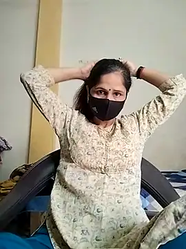 Snapshot of priyancyfun chatting on March 2025 06:18:02 AM priyancyfun online show from March 2025 06:18:02 AM