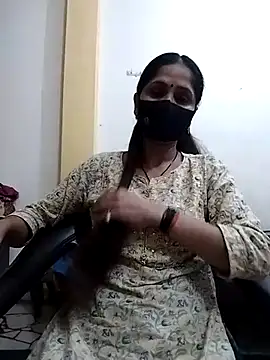 Snapshot of priyancyfun chatting on March 2025 01:42:02 PM priyancyfun online show from March 2025 01:42:02 PM