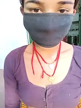 Snapshot of Amaya_Bajwa chatting on February 2025 09:21:01 AM Amaya Bajwa online show from February 2025 09:21:01 AM