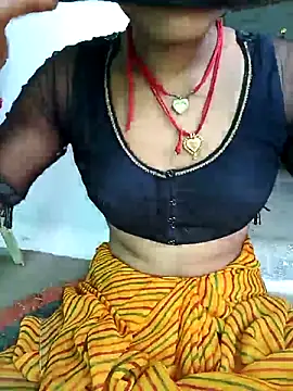 Snapshot of Amaya_Bajwa chatting on February 2025 08:42:02 AM Amaya Bajwa online show from February 2025 08:42:02 AM