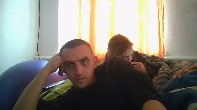 Snapshot of ParaFox chatting on October 2025 01:01:01 PM ParaFox online show from October 2025 01:01:01 PM