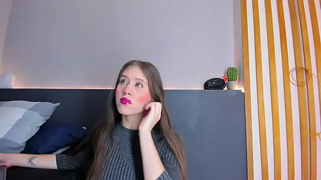 Snapshot of sara__jones_gh chatting on September 2025 11:24:01 AM sara jones gh online show from September 2025 11:24:01 AM