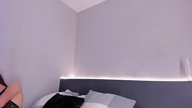 Snapshot of sara__jones_gh chatting on November 2025 05:14:01 PM sara jones gh online show from November 2025 05:14:01 PM