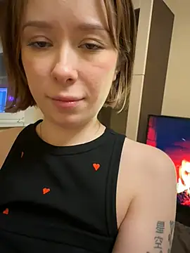 Alexandria Balenciaga online show from January 2025 11:08:01 PM