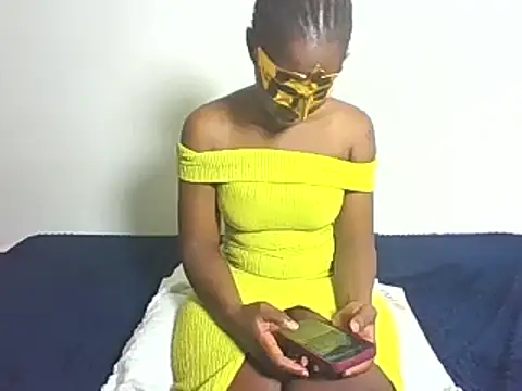 Snapshot of Brawn_nubian chatting on February 2025 01:04:01 AM Brawn nubian online show from February 2025 01:04:01 AM