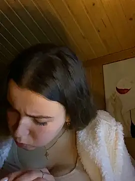 mewKate online show from March 2026 05:50:02 PM