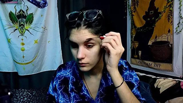 Snapshot of Hyeon_Jin chatting on January 2025 08:44:01 PM Hyeon Jin online show from January 2025 08:44:01 PM